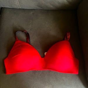 Victoria’s Secret no wire bra 38 C